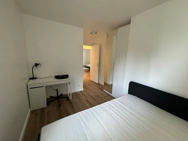 Privatzimmer in der Noisy-le-grand, 93160, bild 1 von 10