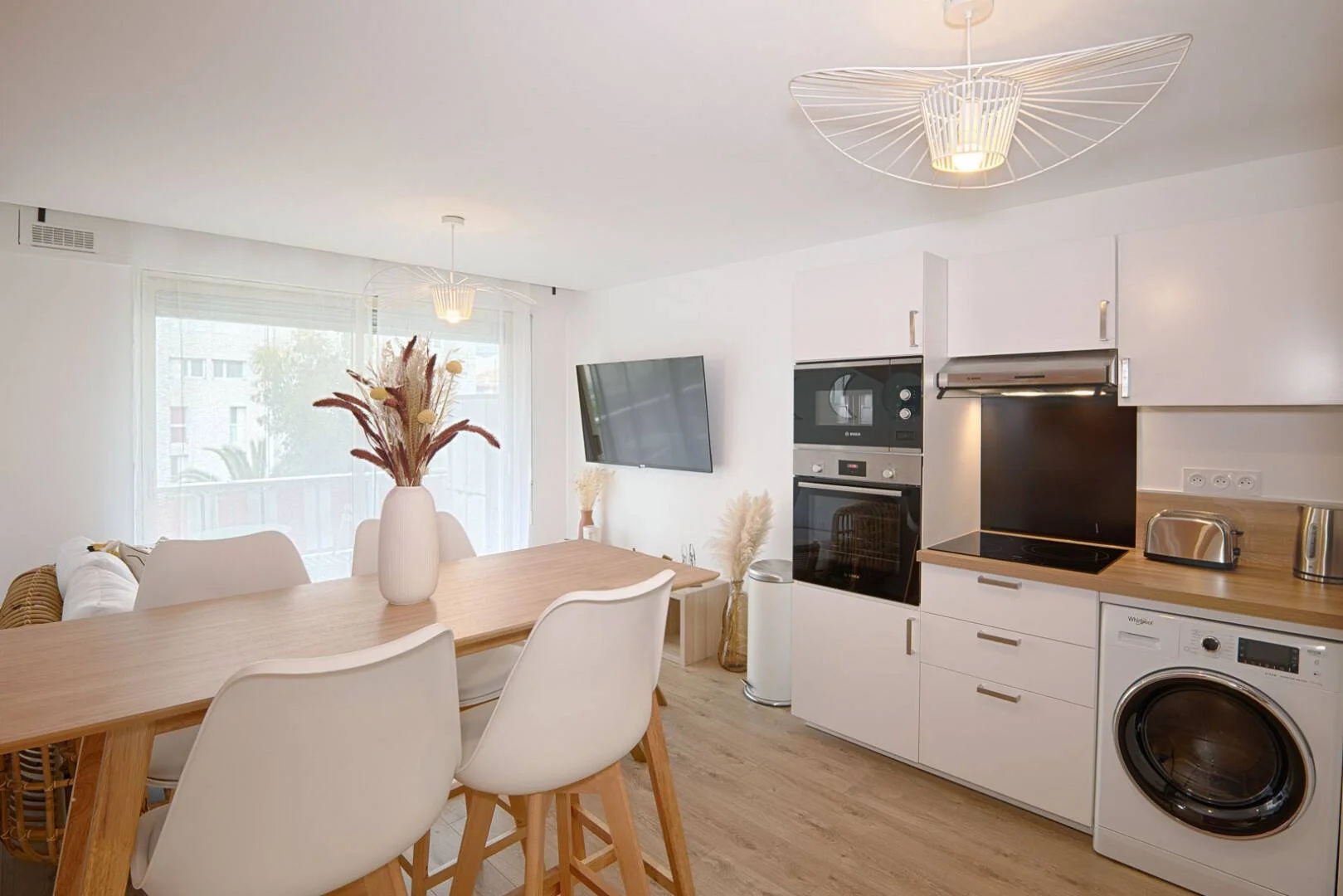 Comfortable and spacious student room in 