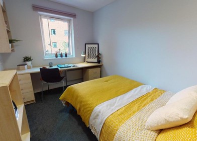Cheap private room in Wolverhampton
