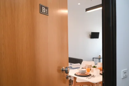 Entire apartment at Michail Archaggelou 25, image 16 of 20