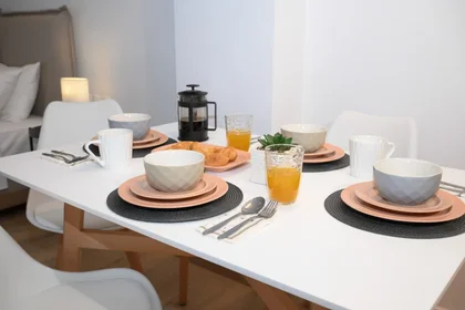 Entire apartment at Michail Archaggelou 25, image 6 of 20