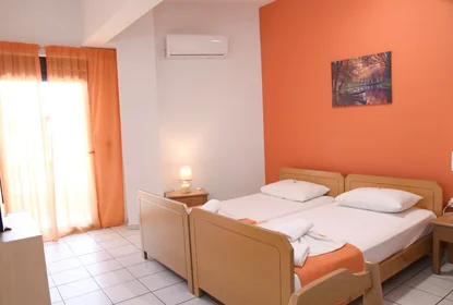 Entire apartment at Michail Archaggelou 25, image 3 of 16