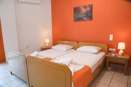 Entire apartment at Michail Archaggelou 25, image 9 of 16