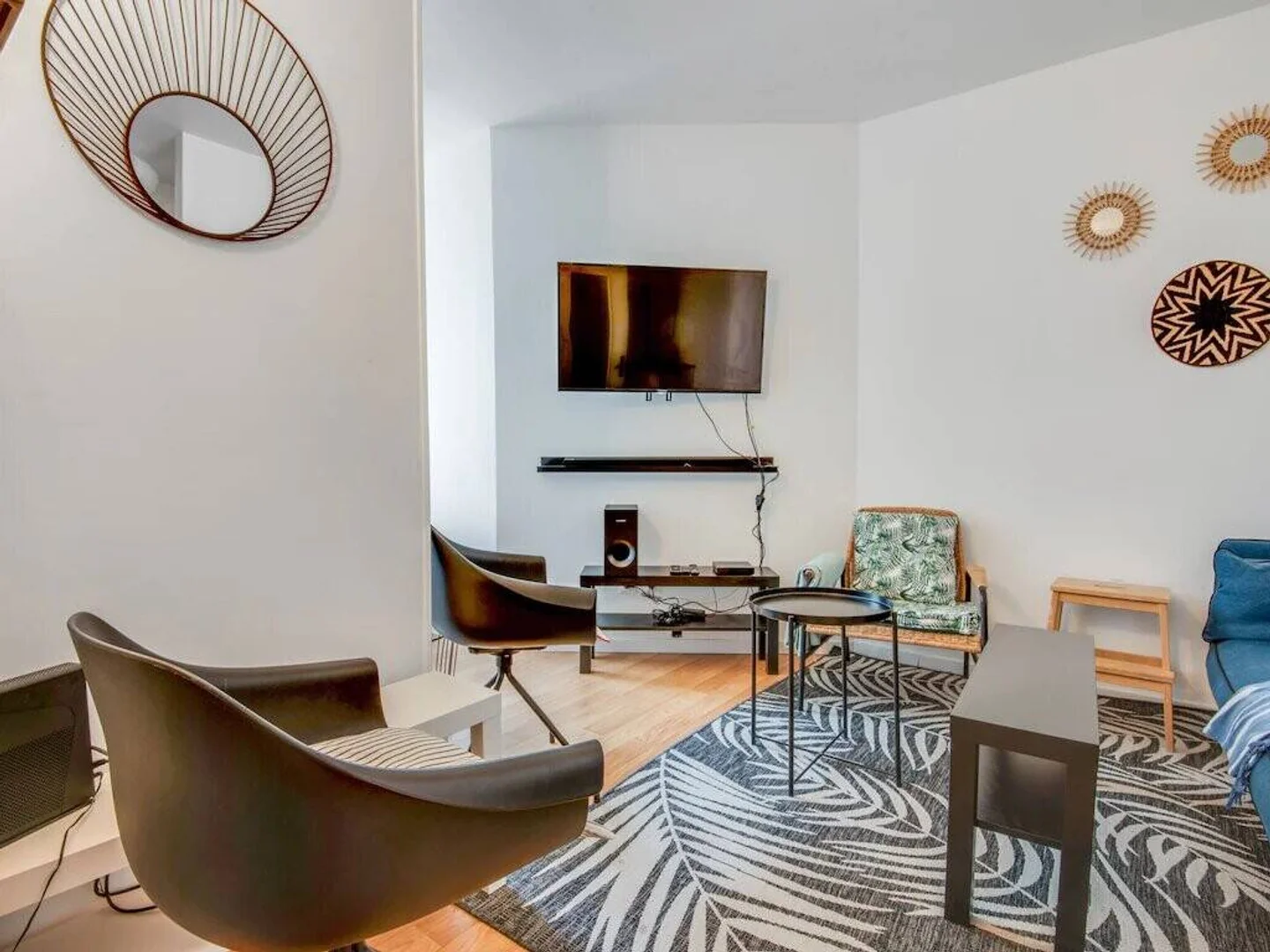 Student-friendly room in  with modern amenities