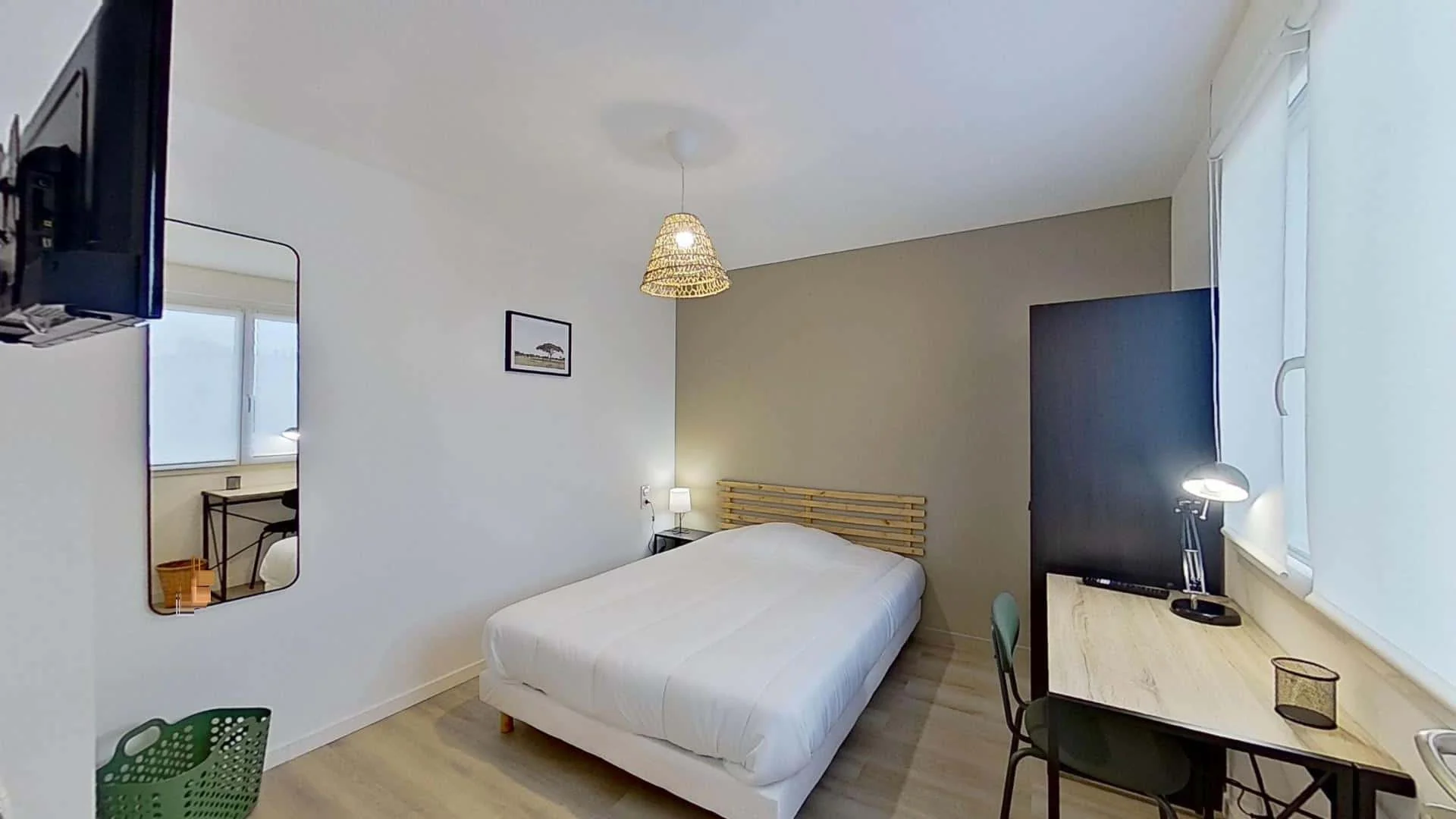 Quarto para alugar em apartamento de estudantes em , totalmente mobilado