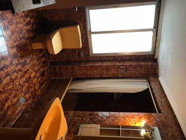 Private room at Madrid, 28026, image 22 of 30