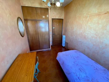 Private room at Madrid, 28026, image 27 of 30