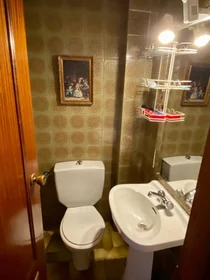 Private room at Madrid, 28026, image 29 of 30