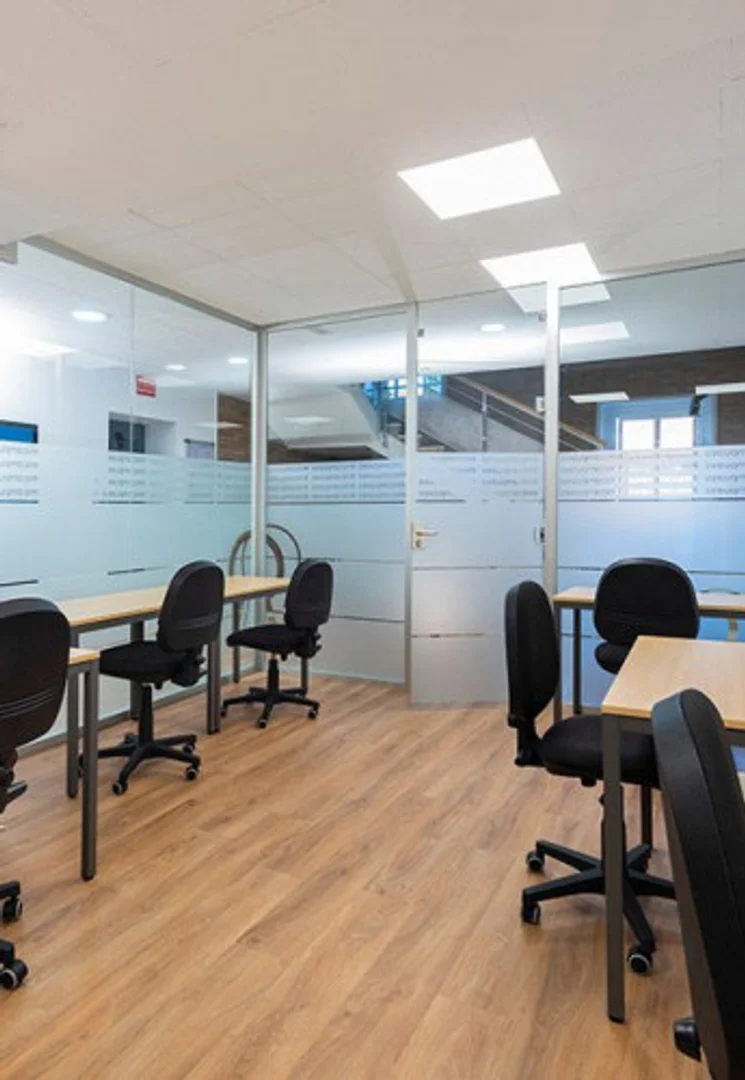Student-friendly room in  with modern amenities