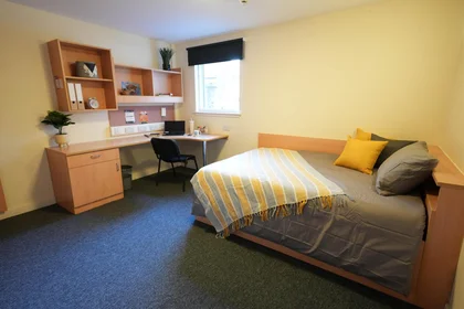 Habitación privada en residencia en The Hub, 17 Hawkhill, Dundee DD1 5DL, United Kingdom, imagen 22 de 31
