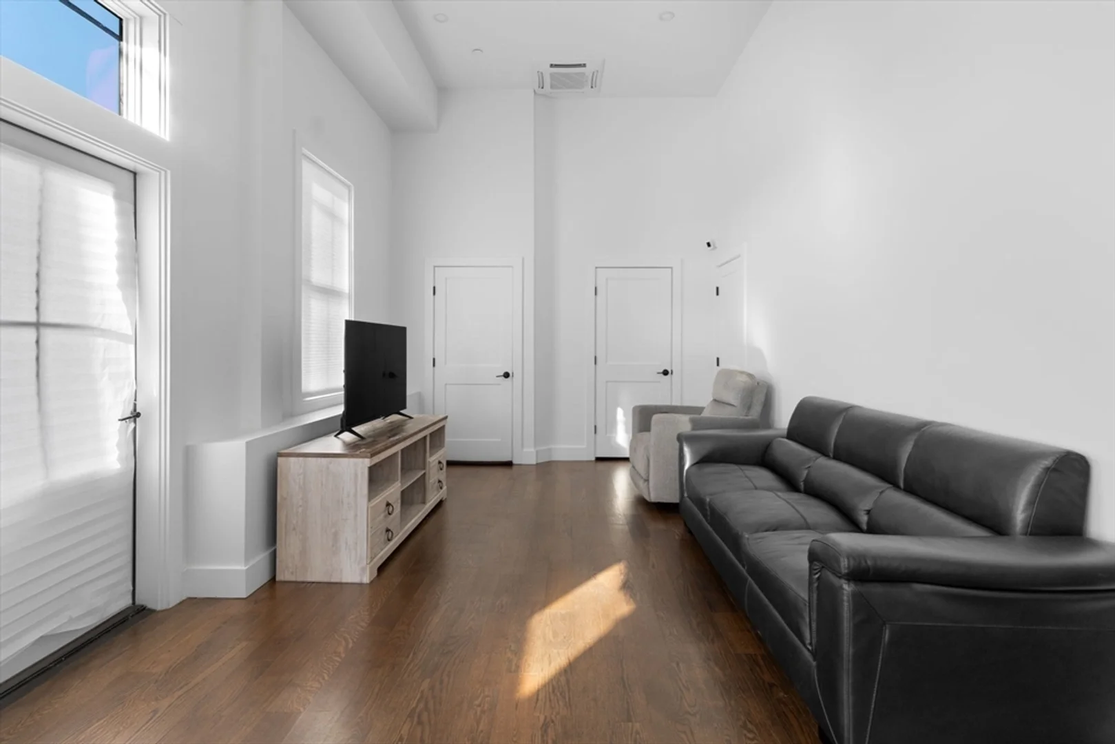 133, Boardman, Unit 1, East Boston, Boston, MA, 02128