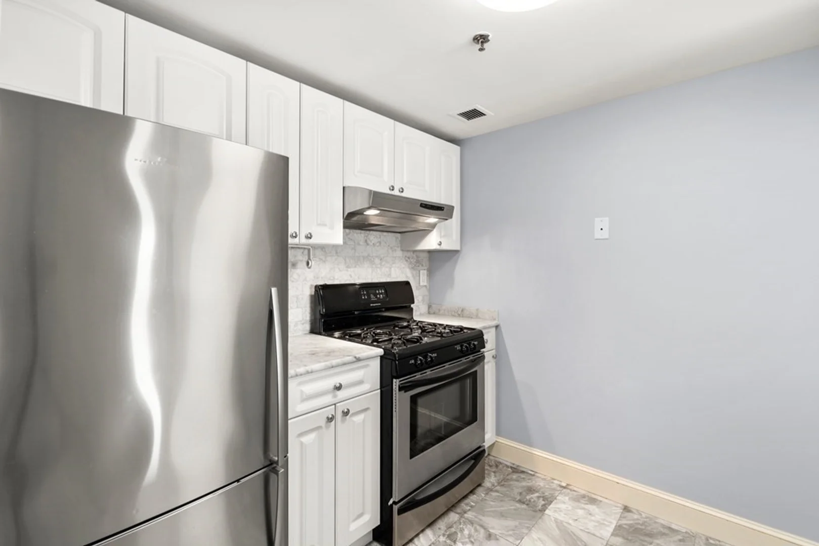15, North Beacon St., Unit 906, Allston, Boston, MA, 02134