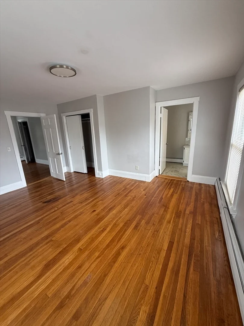 1, Jay St., Unit 2, Riverside, Cambridge, MA, 02139