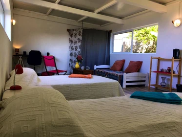 Room for rent in a shared flat in Ponta-delgada