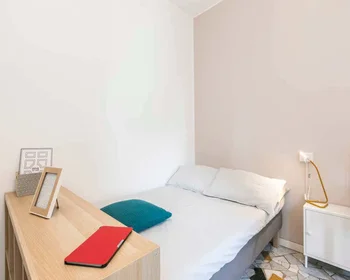 Privatzimmer in der Via Francesco Primaticcio, 182, 20147 Milano MI, Italy, bild 4 von 31