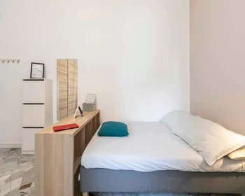 Privatzimmer in der Via Francesco Primaticcio, 182, 20147 Milano MI, Italy, bild 7 von 31