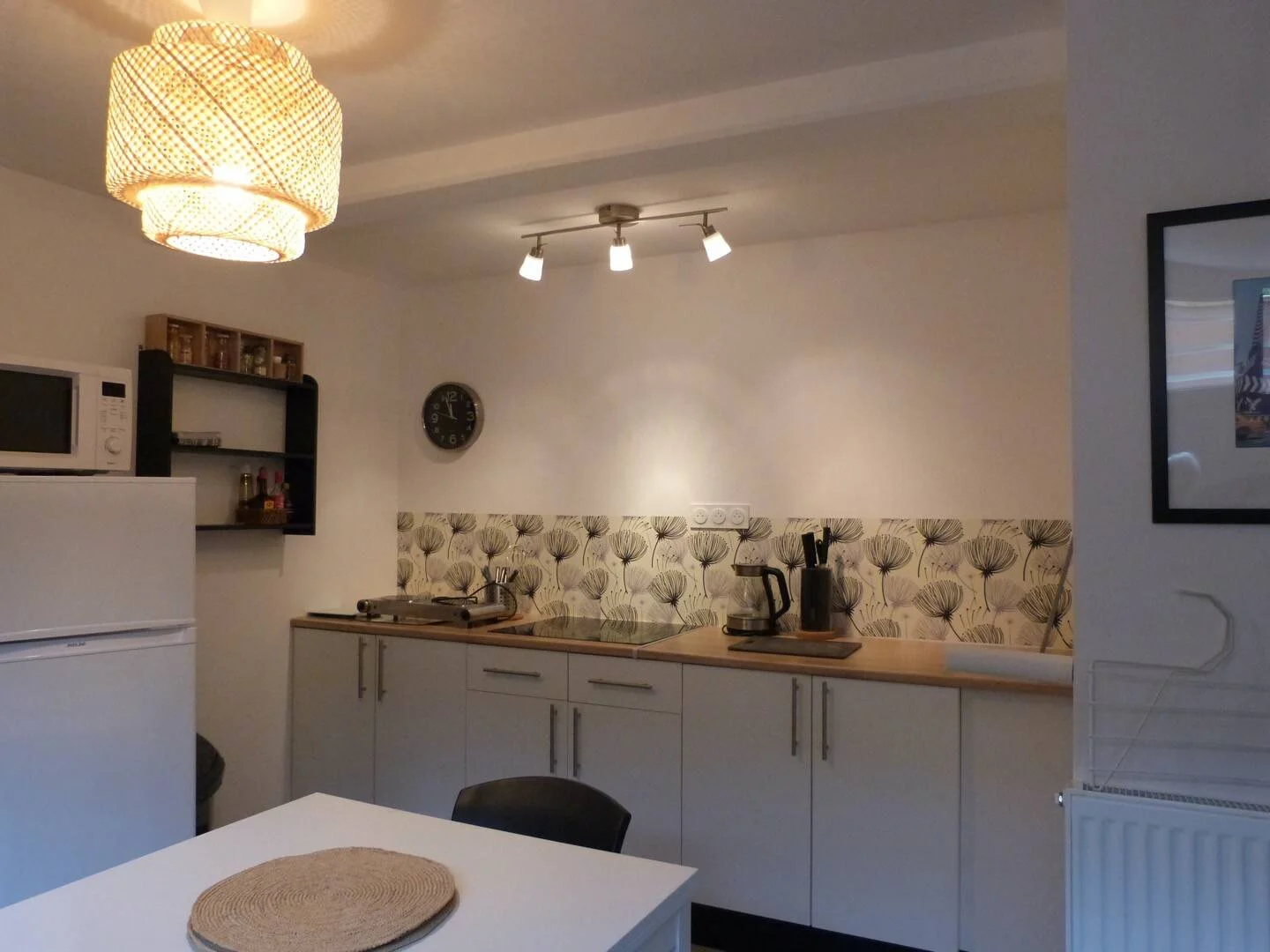 Habitación para estudiantes en  con área de estudio y facilidades compartidas