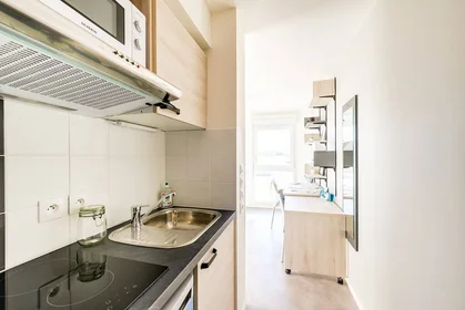 Stanza privata in residence in Rouen, 76000, immagine 4 di 10
