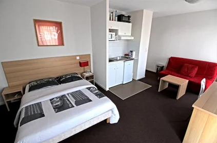 Quarto privado em residência em Troyes, 10000, imagem 11 de 13