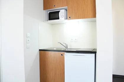 Privatzimmer im Wohnheim in der Marseille, 13003, bild 8 von 16
