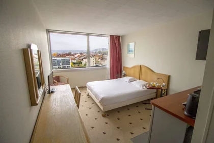 Habitación privada en residencia en Nancy, 54000, imagen 1 de 11