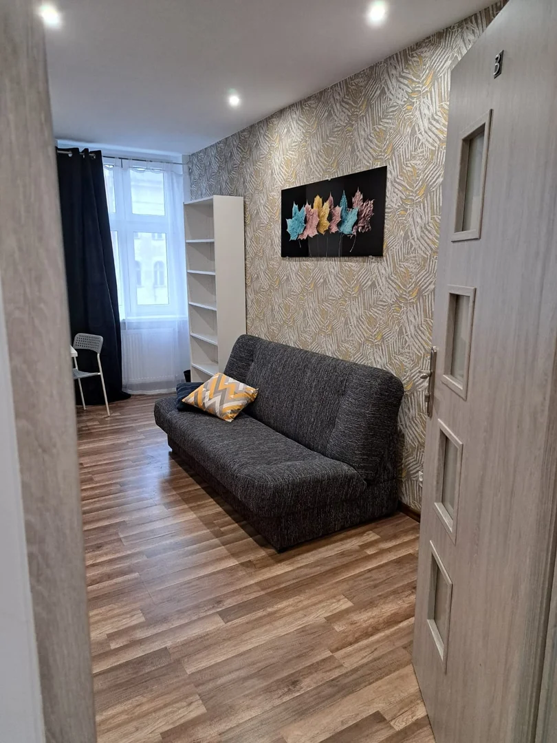 Pokój do wynajęcia w mieszkaniu studenckim w , w pełni umeblowany
