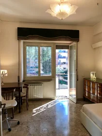 Privatzimmer in der Via Federico Millosevich, bild 2 von 28