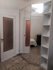 Privatzimmer in der Via Federico Millosevich, bild 5 von 28