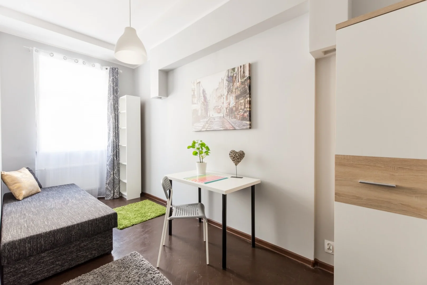 Affordable room for students with ample lighting in 