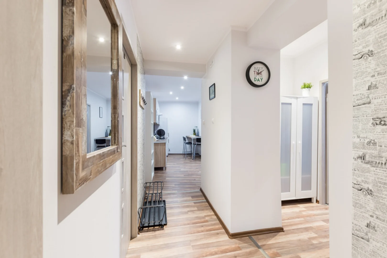 'de öğrenci dairesinde, tamamen mobilyalı kiralık oda