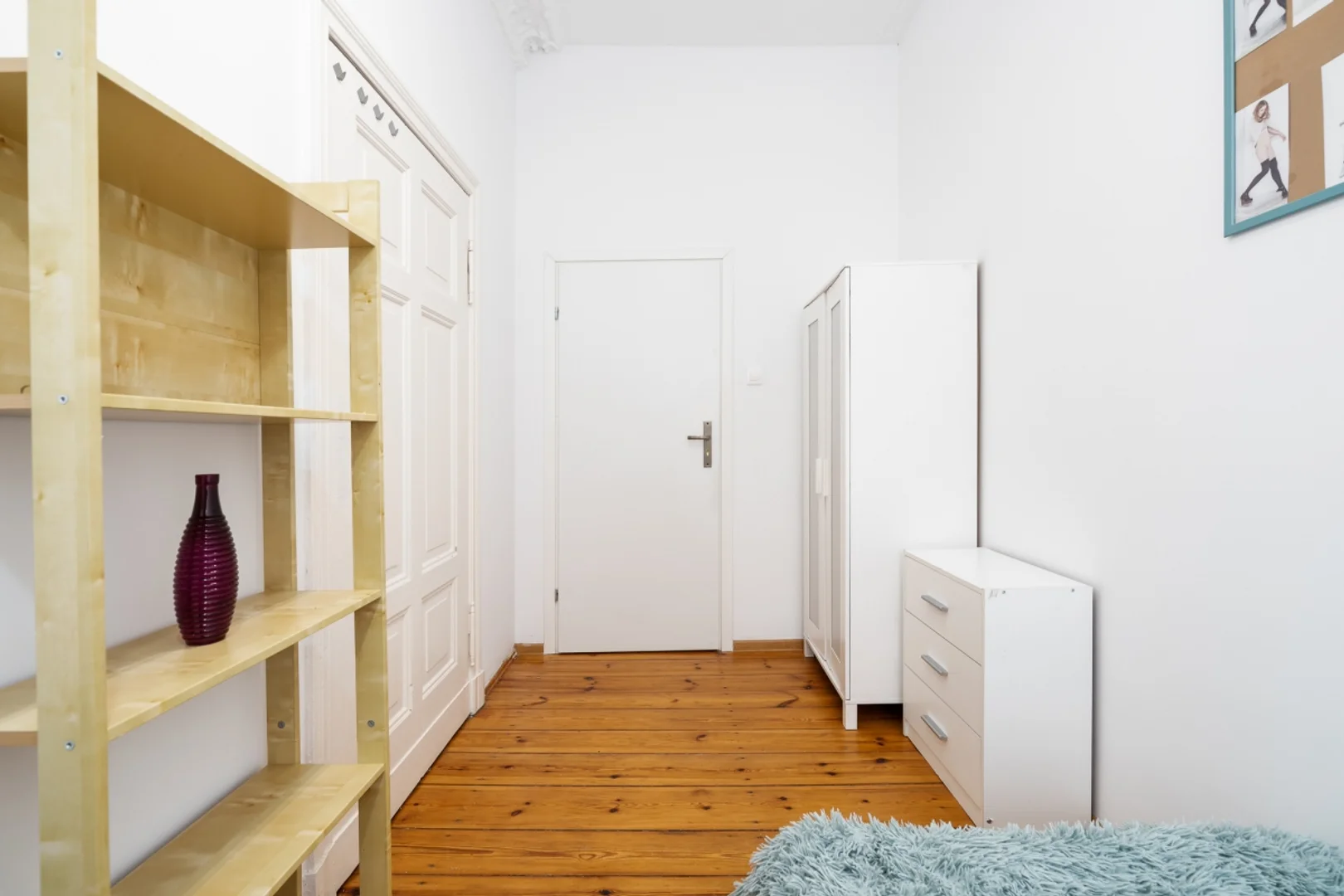 Chambre confortable pour étudiants disponible dans 