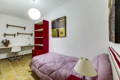 Prywatny pokój Calle Esla, obraz 1 20