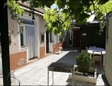 Room for rent with double bed Aranjuez