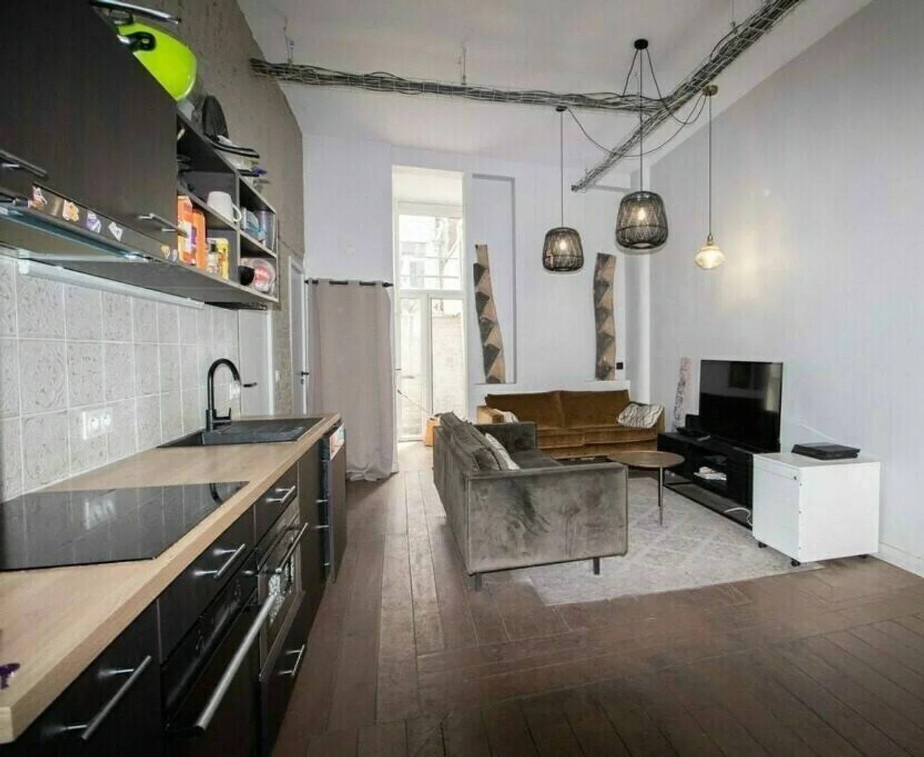 Funktionelles Studentenzimmer perfekt zum Studieren in 