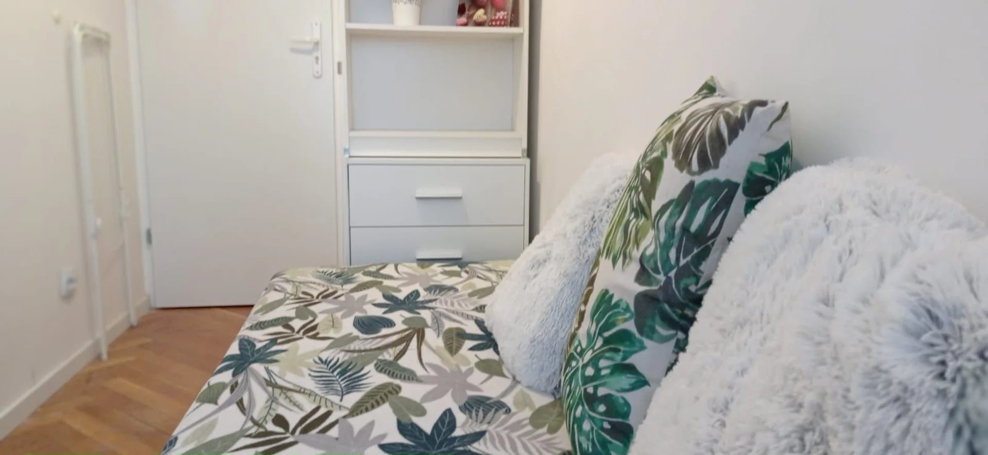Habitación para estudiantes en  con modernas comodidades