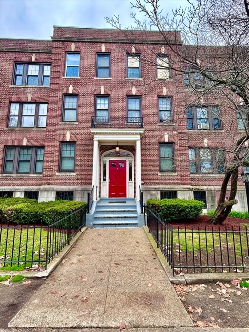 20, Jamaicaway, Unit 9, Jamaica Plain, Boston, MA, 02130