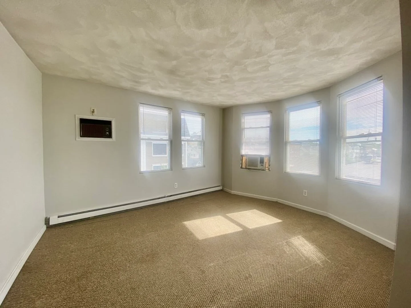 594, Somerville Ave., Unit 2B, Spring Hill, Somerville, MA, 02145