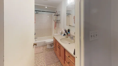 整租 在住宅内 在 64, W Cedar, Unit 2, Beacon Hill, Boston, MA, 02114, 13的图像2