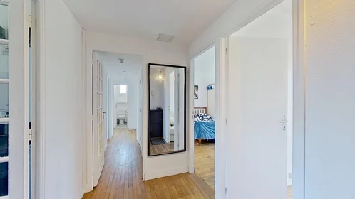 Habitación privada en 106 Rue D'orléans, imagen 13 de 17