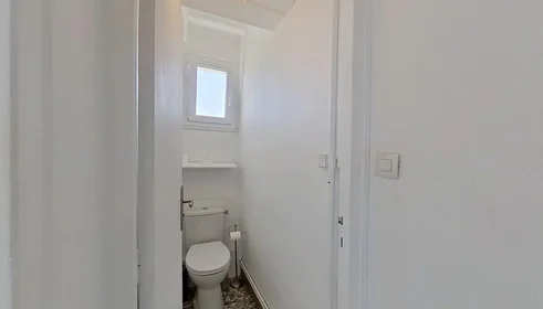 Habitación privada en 106 Rue D'orléans, imagen 16 de 17