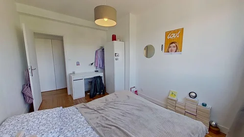 Habitación privada en 106 Rue D'orléans, imagen 4 de 17