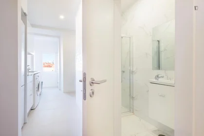 Privatzimmer in der Escadinhas da Saúde, bild 13 von 15