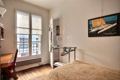 Entire apartment at Rue des Feuillantines, image 13 of 16