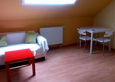 Zimmer mit Doppelbett zu vermieten bruxelles-brussel