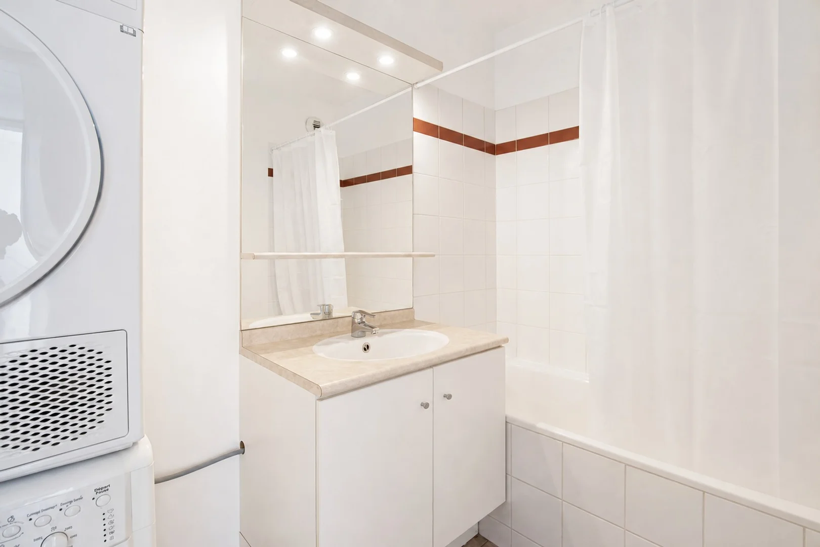 Student-friendly room in  with modern amenities