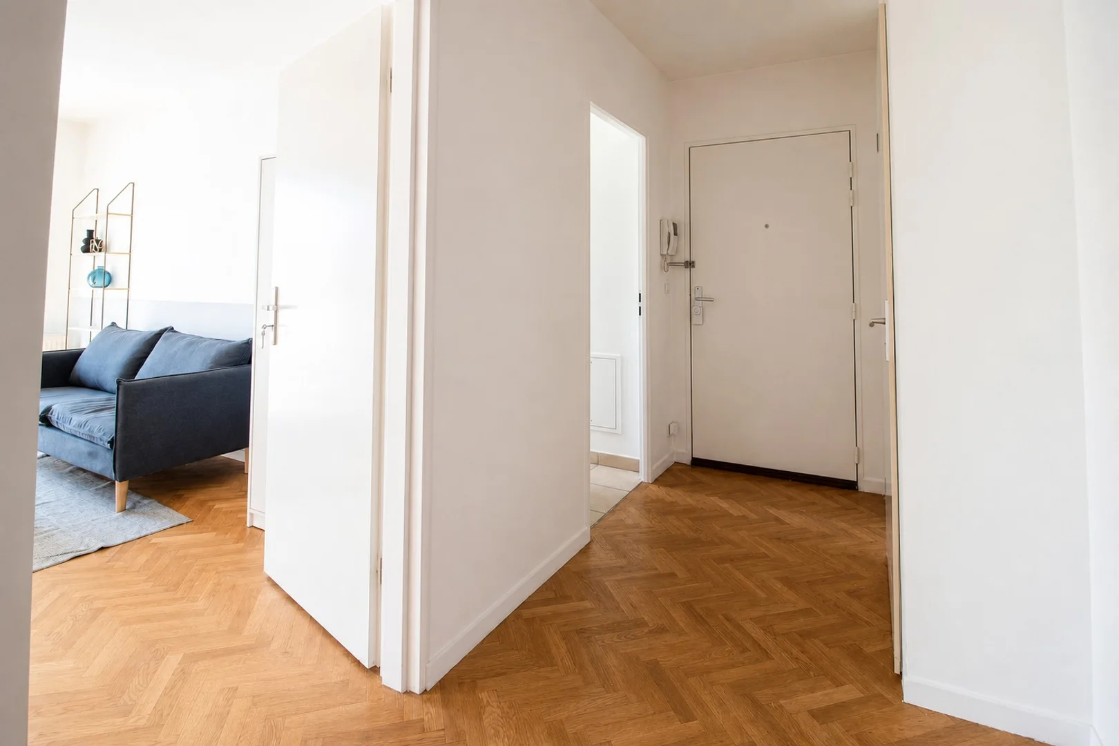 Student-friendly room in  with modern amenities
