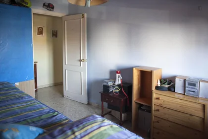 Stanza privata in Urbanización Los Pinos, immagine 1 di 12