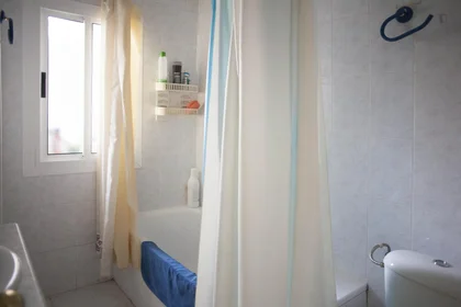 Stanza privata in Urbanización Los Pinos, immagine 7 di 12