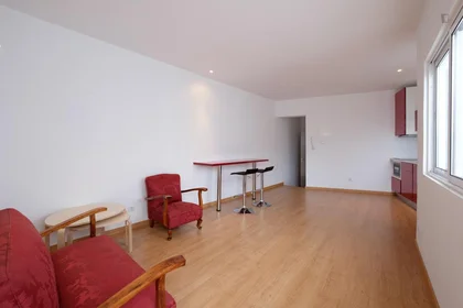 Logement entier à Rua dos Oleiros, image 5 de 15