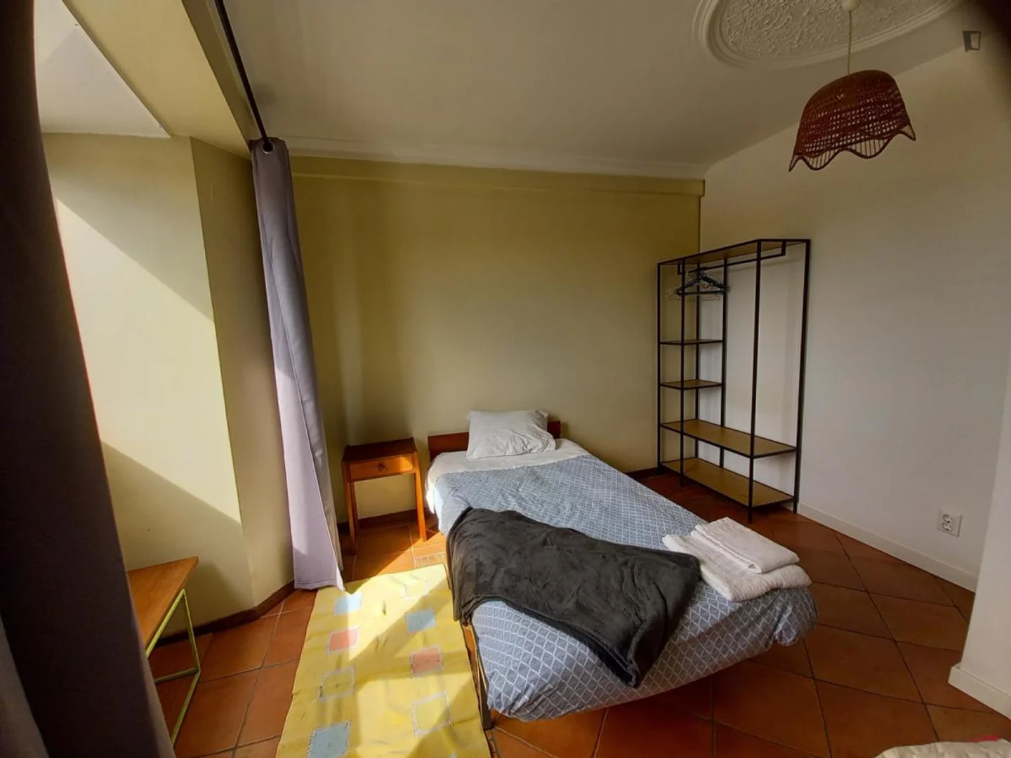 Cozy room for students available in